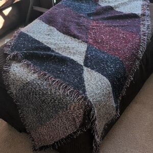 Elegant Plaid Throw Blanket in Black, Gray, and Cream